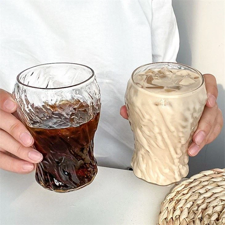 Tại sao đồ thủy tinh được coi là dễ vỡ