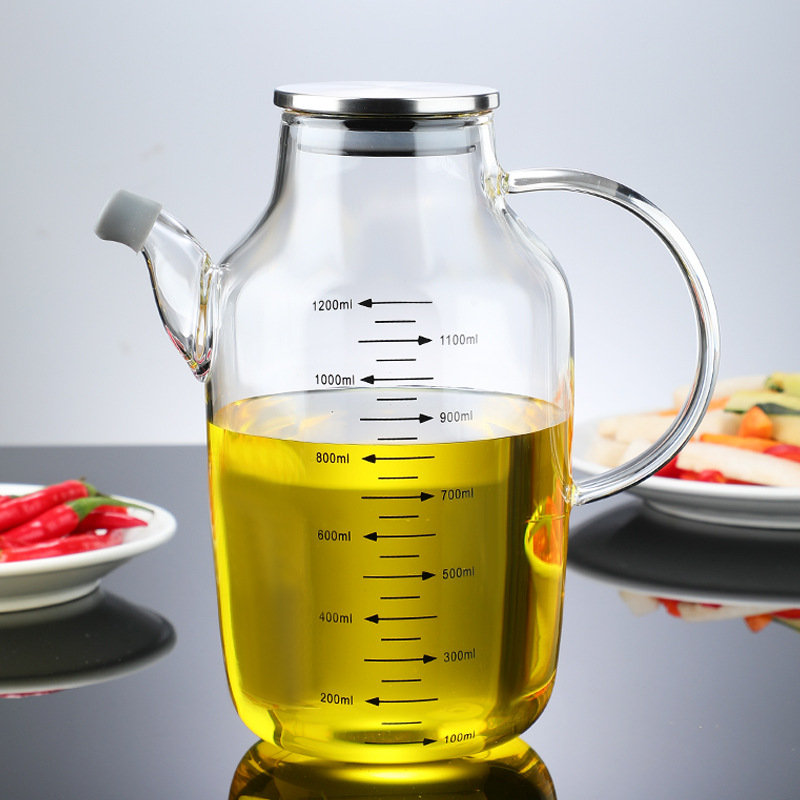 Chai dầu thủy tinh có dễ vệ sinh không?